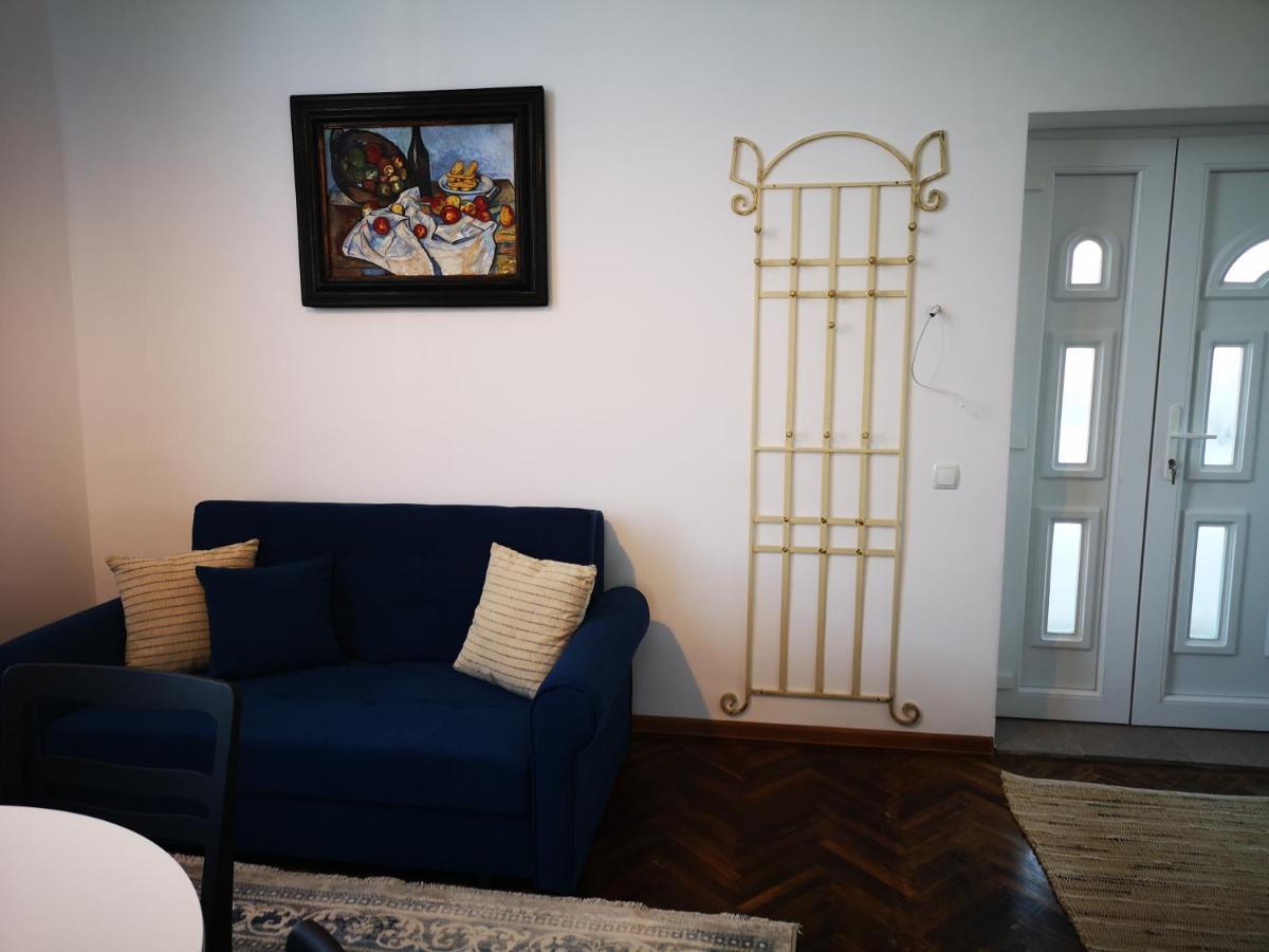 Weisz Apartment-City Center-Free Private Parking,Wifi,Ac Carei Exterior foto