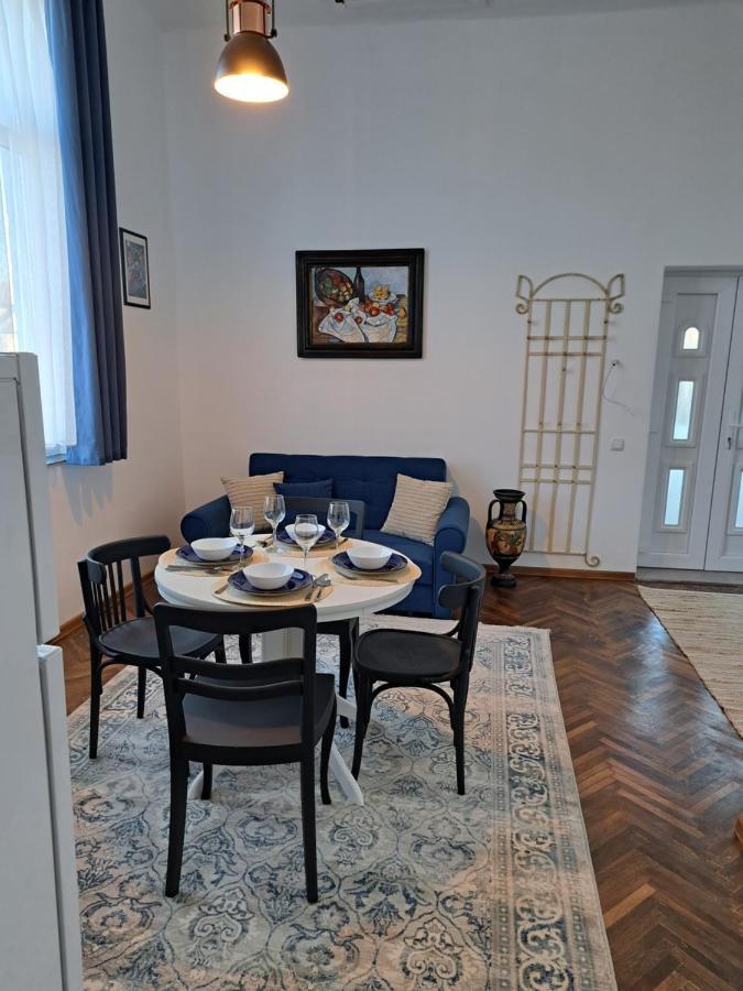 Weisz Apartment-City Center-Free Private Parking,Wifi,Ac Carei Exterior foto